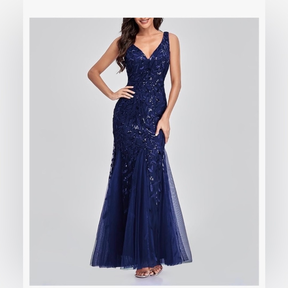 Beautiful  Navy gown